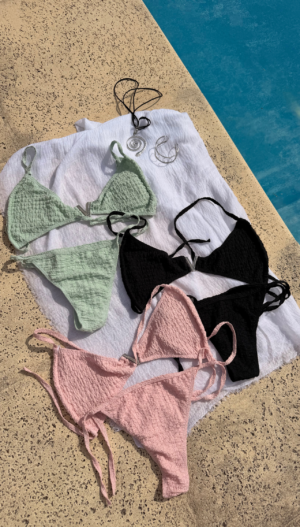Docena de bikinis Vic